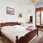 Appartamento By The Sea Stanici, Omis - 1028 Tice