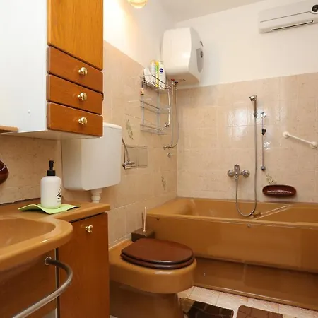 Apartament By The Sea Stanici, Omis - 1028 Tice